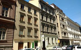 Marvelous Apartment In The Center Of Prague